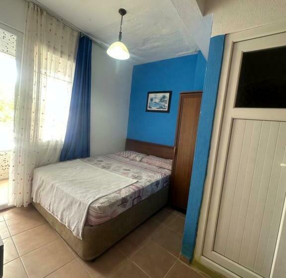 Номер Стандарт с Балконом, Ada Motel