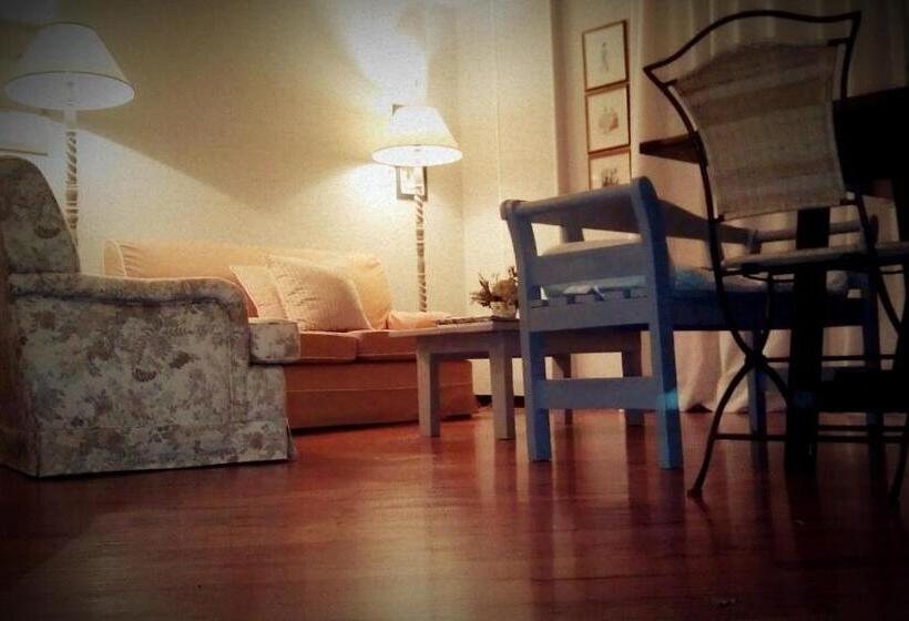 Апартаменты 2 Спальни, Albergo La Fontanella