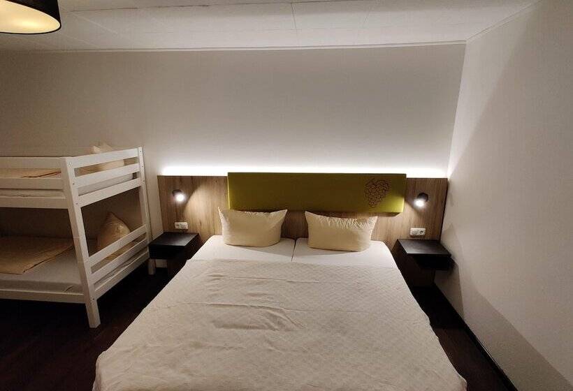 Четырехместный Номер Стандарт, Goldene Traube