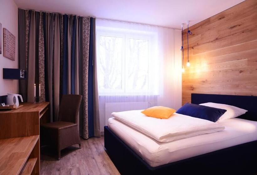 Номер Комфорт Индивидуальный, Gasthof Zur Post Hotel Parkplatz