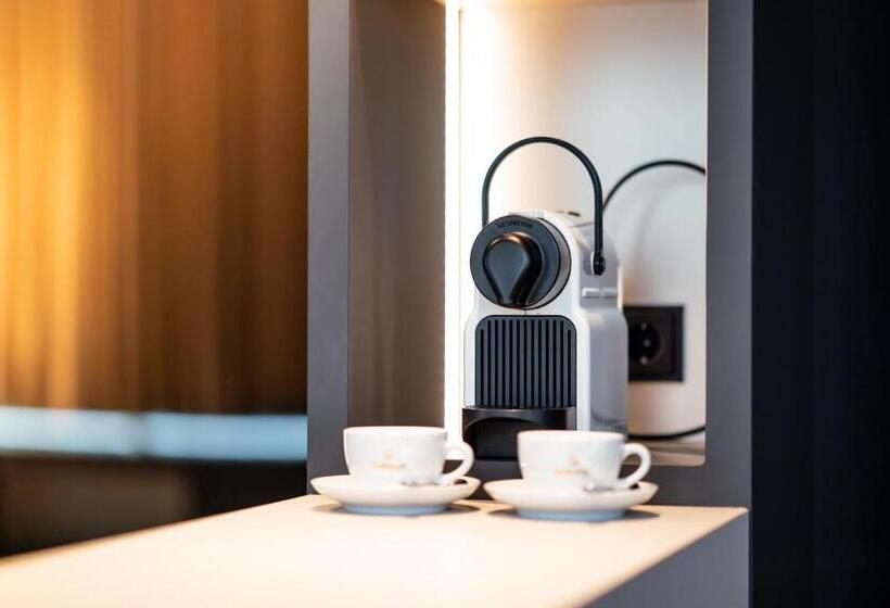سوئیت با بالکن, Villa Boutique