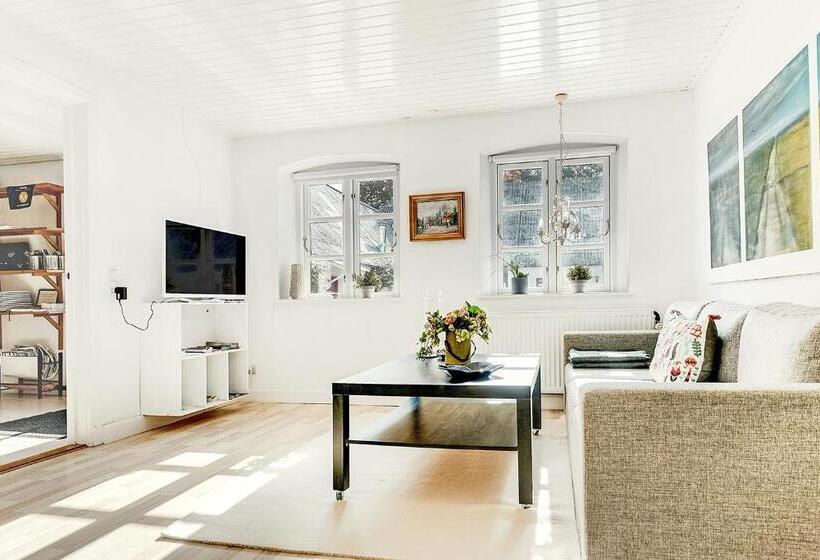 Номер Стандарт, Bed And Breakfast åløkke