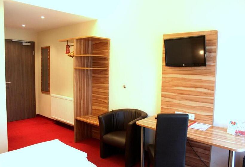 חדר סטנדרט מותאם לאדם עם מוגבלויות, Come In