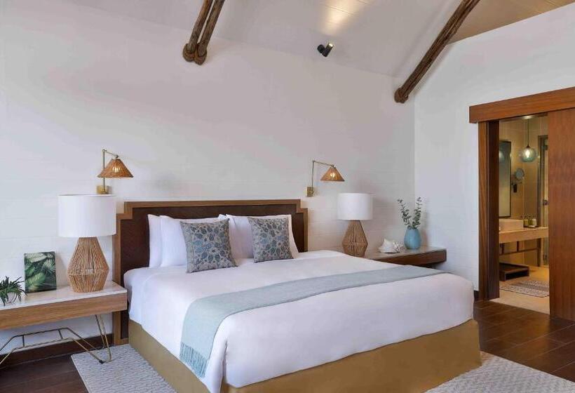 Вилла с Садом 1 Спальня, Anantara World Islands Dubai Resort
