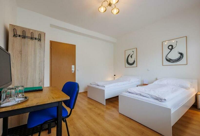 Семейный Номер, Pension U Golfu Cihelny