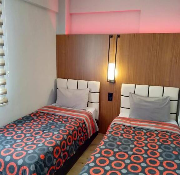 Номер Стандарт Трехместный, Kb Apart Otel
