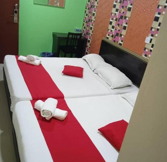 Четырехместный Номер Стандарт, Ezi Hotel Klang