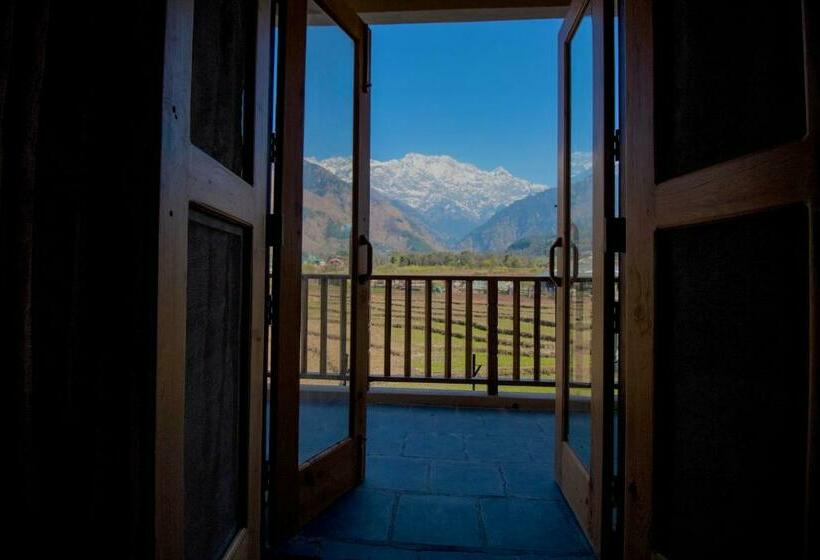 디럭스 룸, Osho Himalayas Wellness Resort
