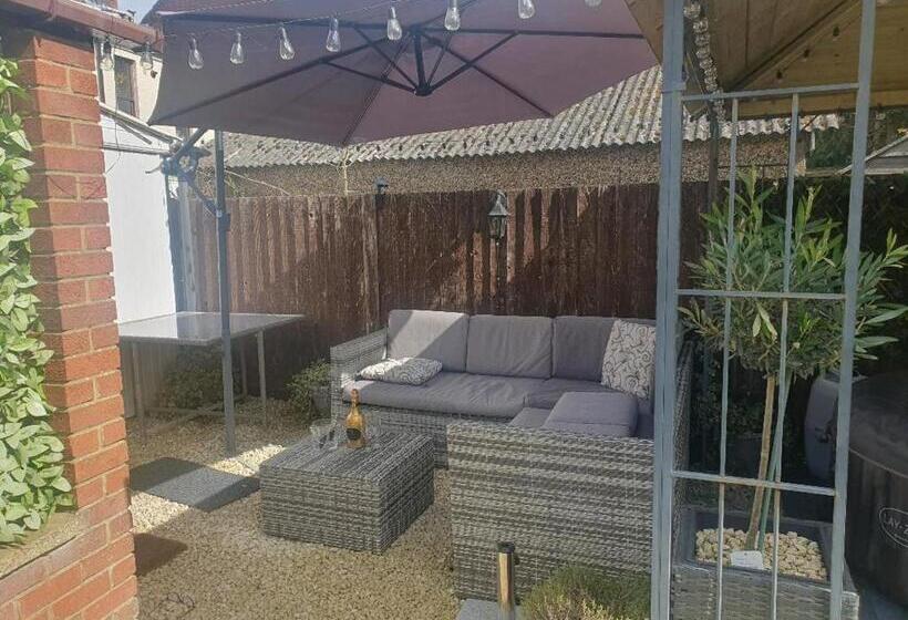 اتاق استاندارد, Sally S Bed And Breakfast