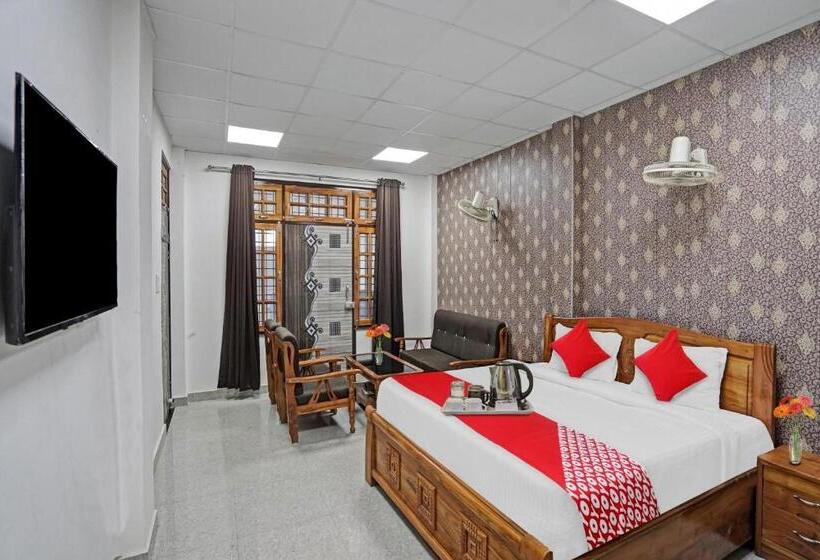 Quarto Triplo Clássico, Flagship Visitor Guest House