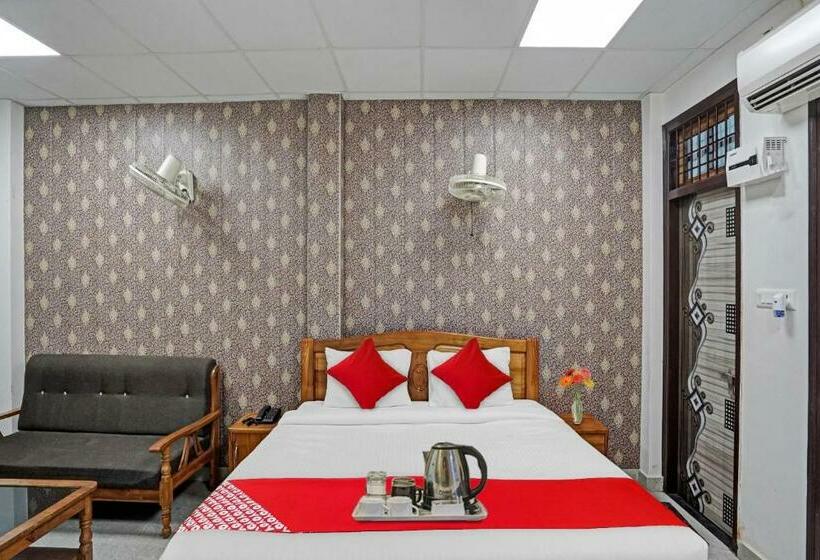 Quarto Triplo Clássico, Flagship Visitor Guest House