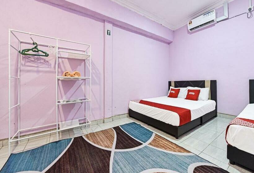 Трехместный Номер Deluxe, Oyo 90551 Zn Mix Homestay & Roomstay