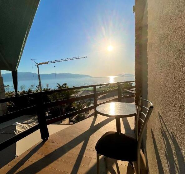 اتاق خانوادگی, Tékada Hotel & Restaurant