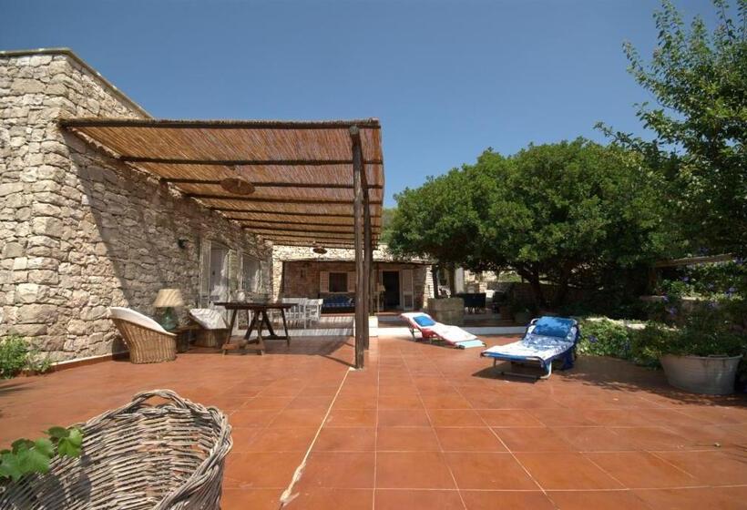Апартаменты 1 Спальня с Террасой, Trullo Mediterraneo  Santa Maria Di Leuca
