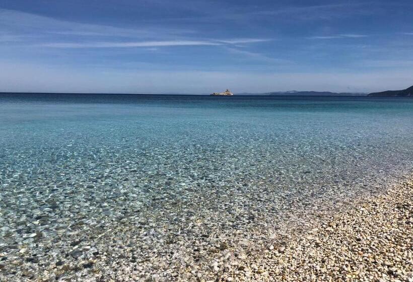 Номер Стандарт с Балконом, Bed And Coffee Rooms Portoferraio