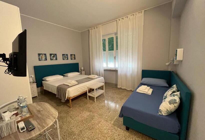 Номер Стандарт Вид на Сад, Bed And Coffee Rooms Portoferraio