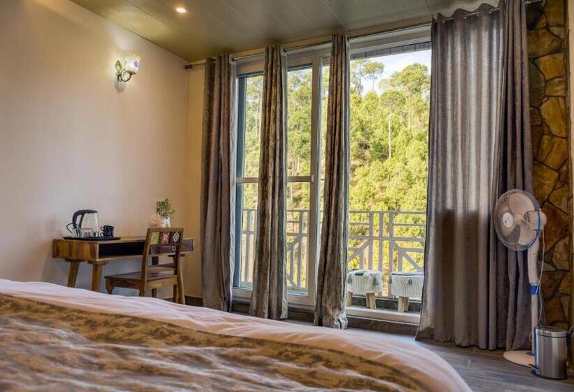 Номер Deluxe, The Frostwood Resort