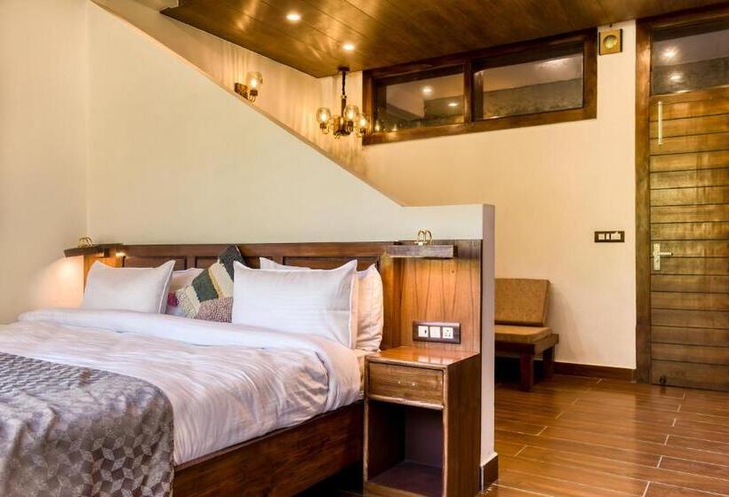Номер Deluxe, The Frostwood Resort