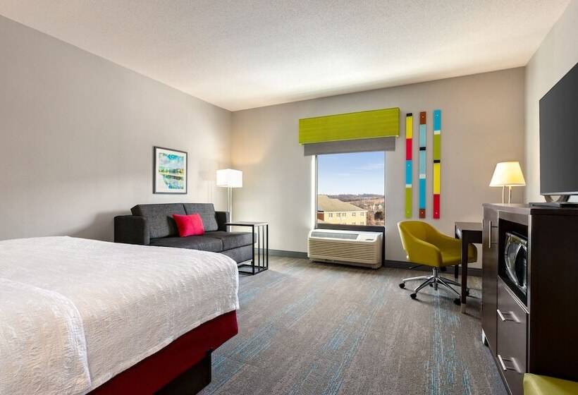 带大床的标准间, Hampton Inn & Suites York South