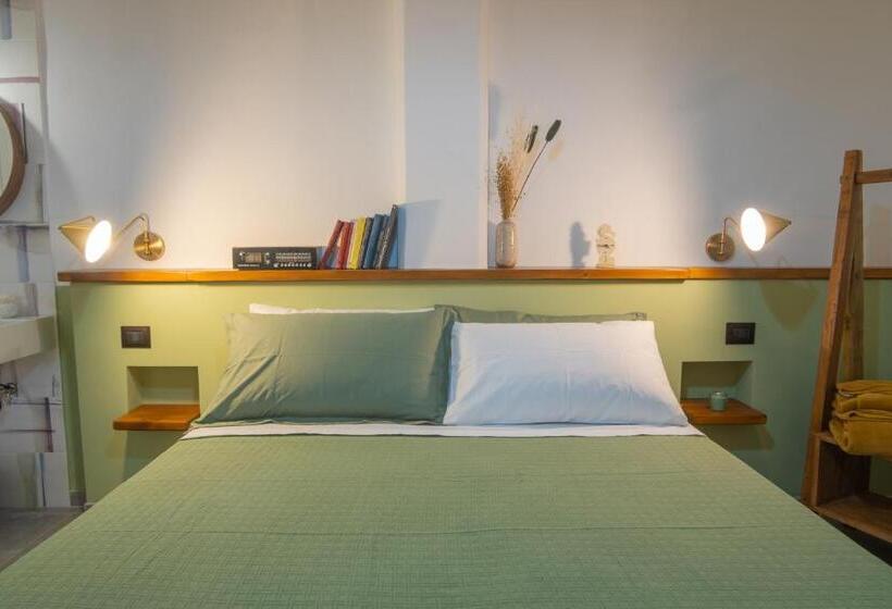 اتاق لوکس با بالکن, Maga Mirò   Guest House
