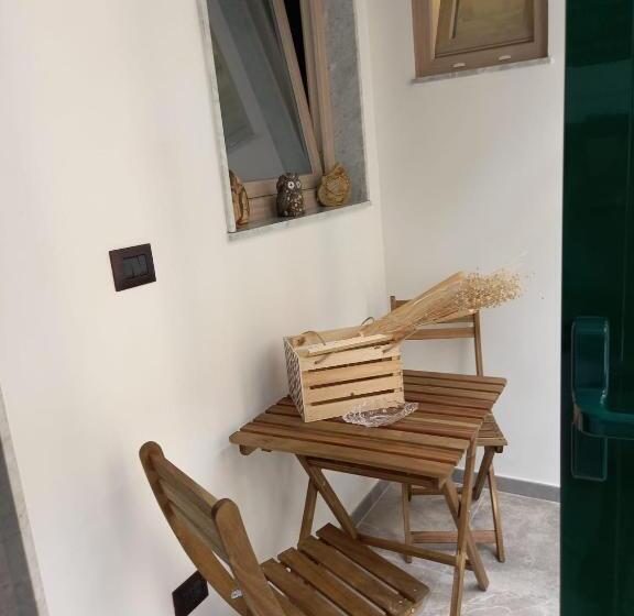 اتاق لوکس با بالکن, Maga Mirò   Guest House