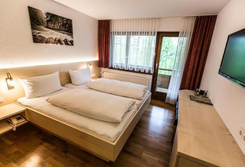 Номер Стандарт с Балконом, Gästehaus Pension Barbara