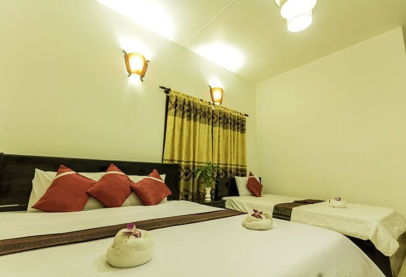 اتاق استاندارد سه نفره, Bou Savy Guesthouse