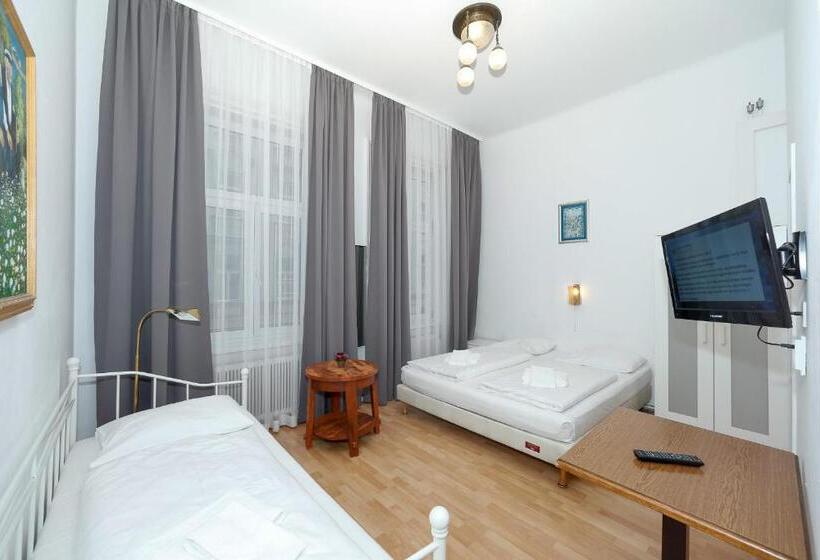 스탠다드 트리플 룸, Very Central, 5 Min To City Center, Self Check In