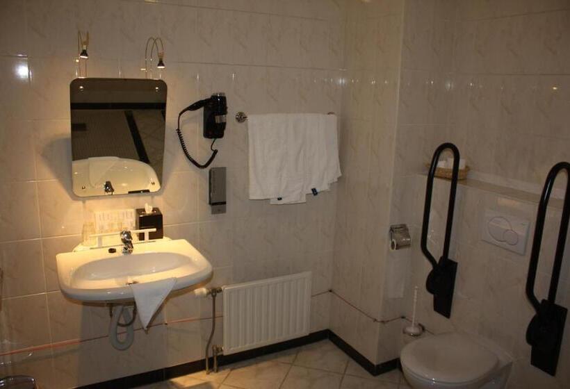 장애인을 위한 수피리어 룸, Van Der Valk Hotel Groningen Westerbroek