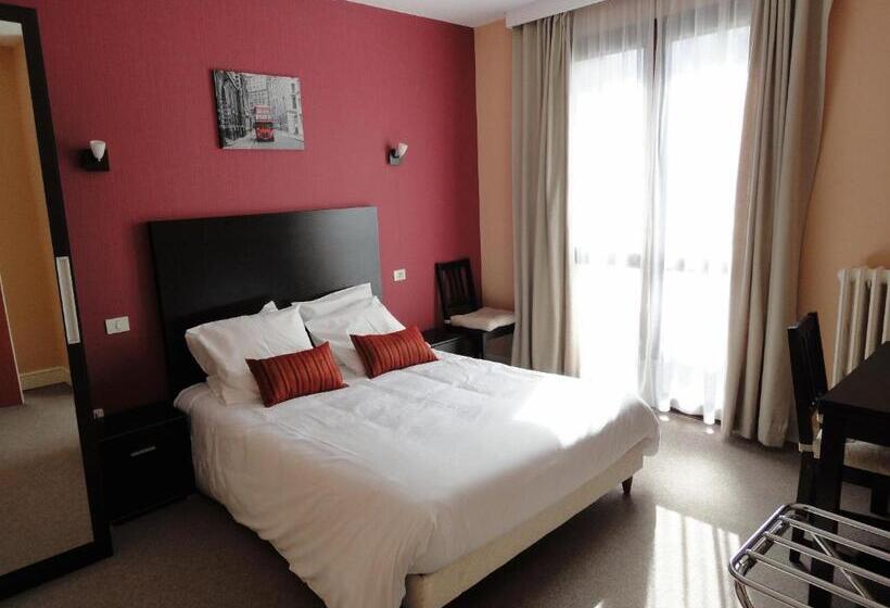 Номер Стандарт, Hôtel Ambroise
