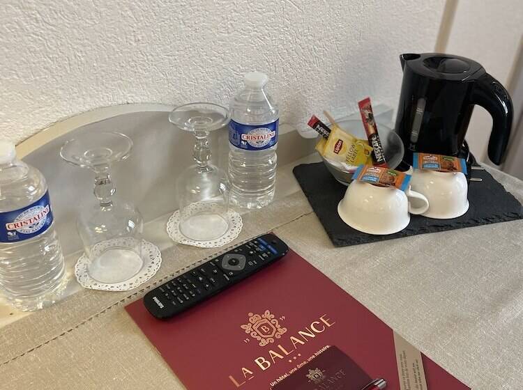 Номер Стандарт, The Originals Boutique, Hôtel De La Balance, Montbéliard