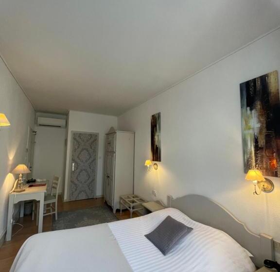 Номер Стандарт, The Originals Boutique, Hôtel De La Balance, Montbéliard