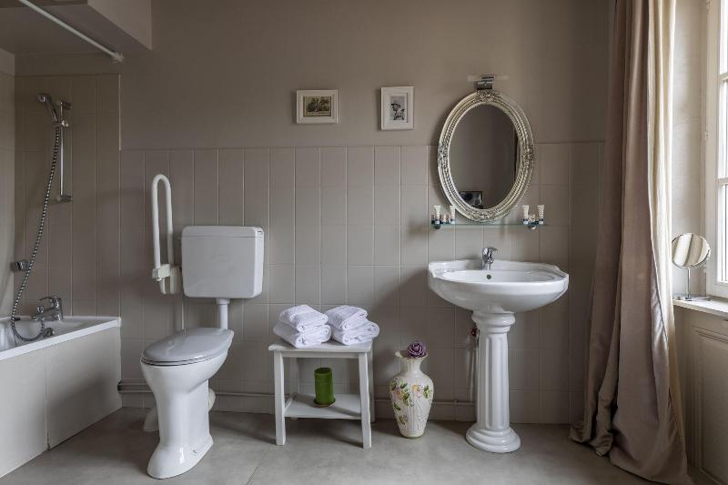 Номер Комфорт, The Originals Boutique, Hôtel De La Balance, Montbéliard