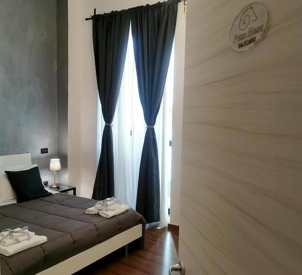 Номер Стандарт, Frizzo House