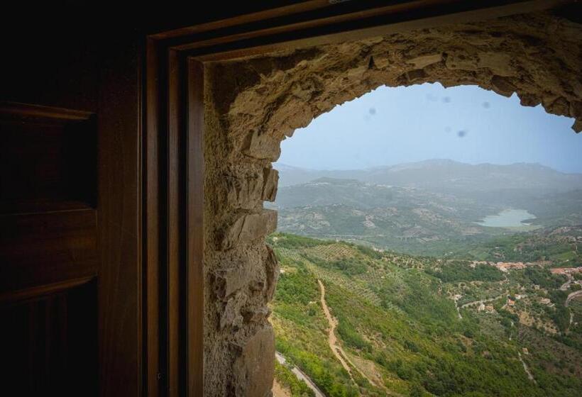 Люкс с гидромассажем, Castello Di Rocca Cilento