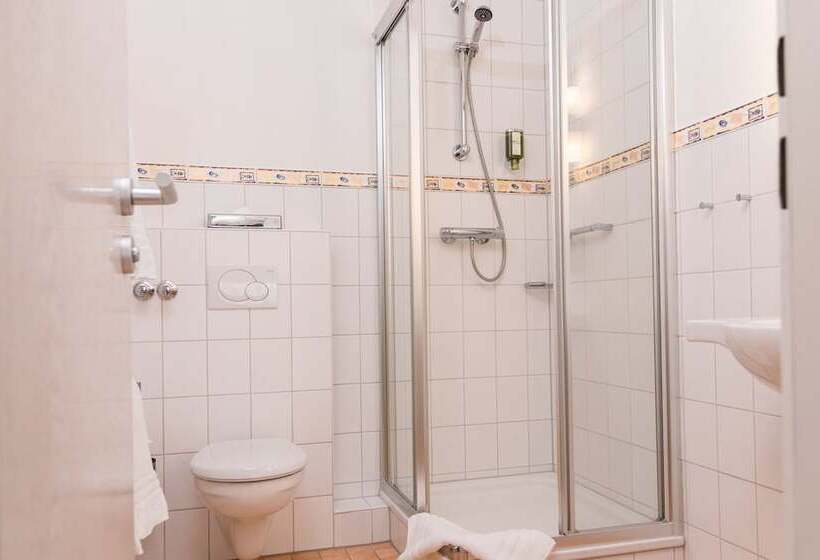 غرفة ديلوكس مزودة بشرفة, Das Frühstückshotel Büsum