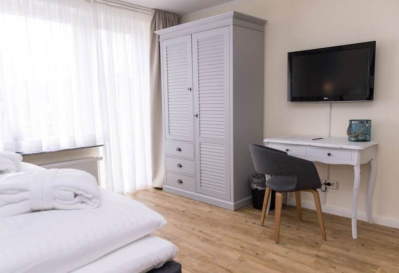 غرفة ديلوكس مزودة بشرفة, Das Frühstückshotel Büsum