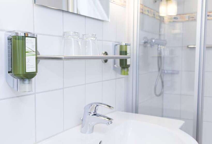 غرفة أساسية فردية, Das Frühstückshotel Büsum