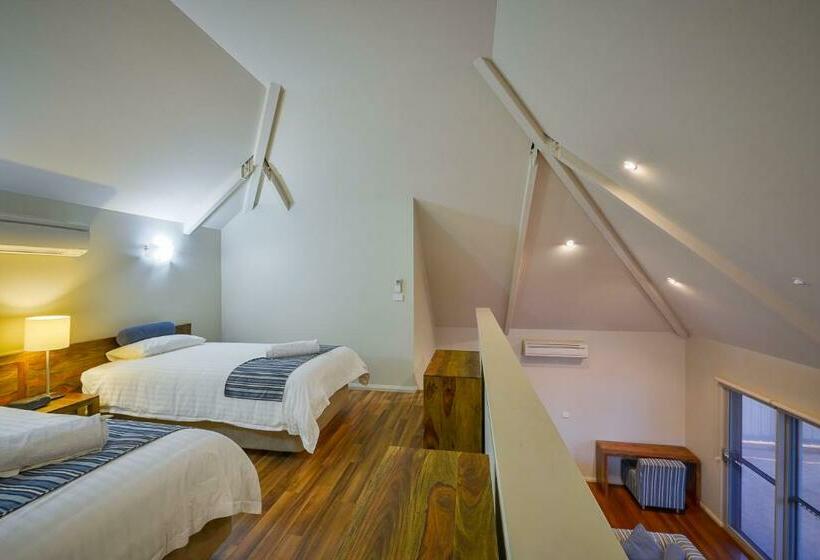 Вилла Deluxe 3 Спальни, Exmouth Escape Resort