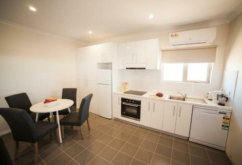 Апартаменты 2 Спальни, Exmouth Escape Resort