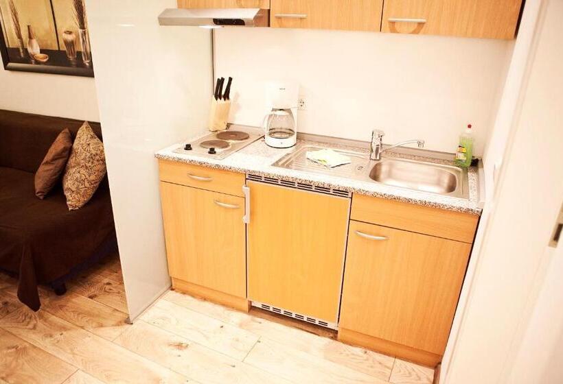 استودیوی استاندارد, Apartments Les Jardins
