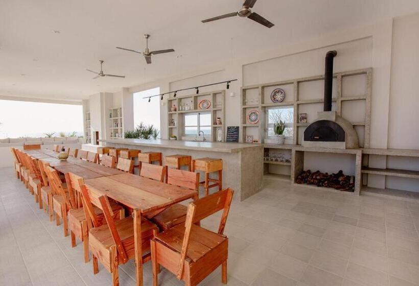 Студия Deluxe, Topia Retreat  Surf Suite Norte