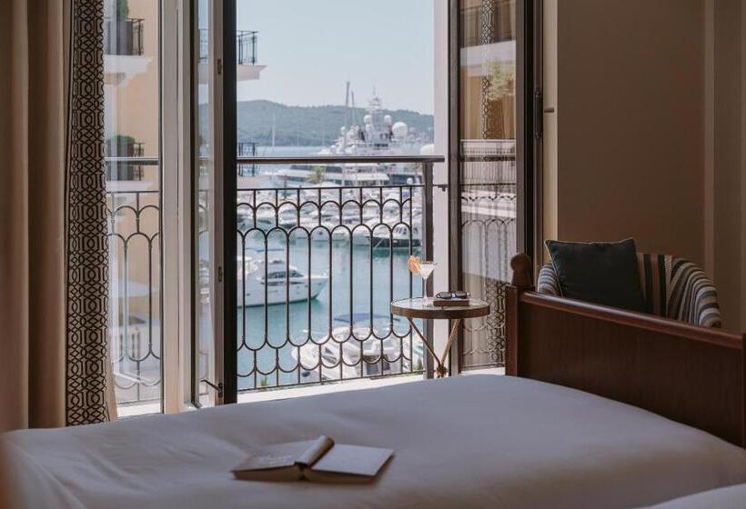 اتاق پرمیوم با چشم‌انداز دریا, Regent Porto Montenegro & Residences