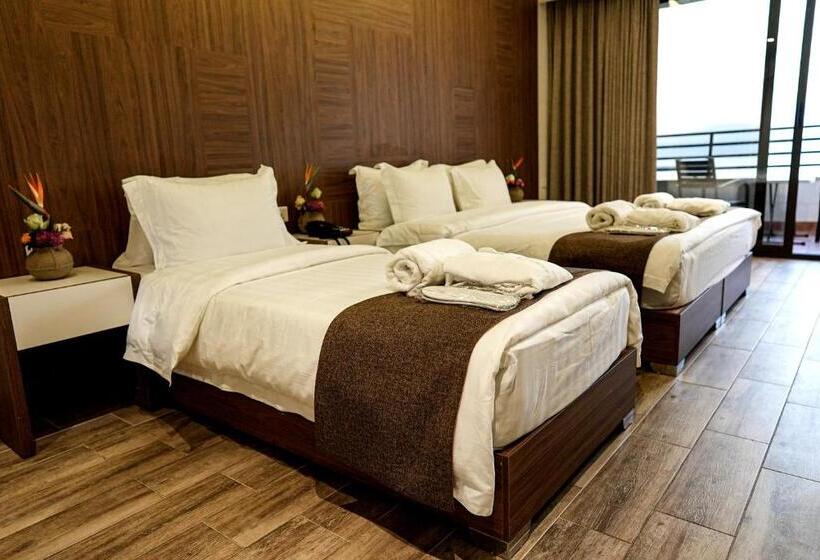 اتاق سه نفره دلوکس با چشم‌انداز دریا, Luciana Hotel By Bratus