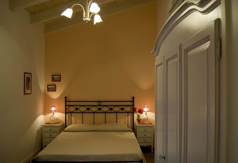 Номер Стандарт, Agriturismo Il Falco