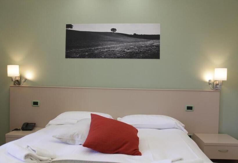 חדר סטנדרט לארבעה, Albergo Da Benedetta