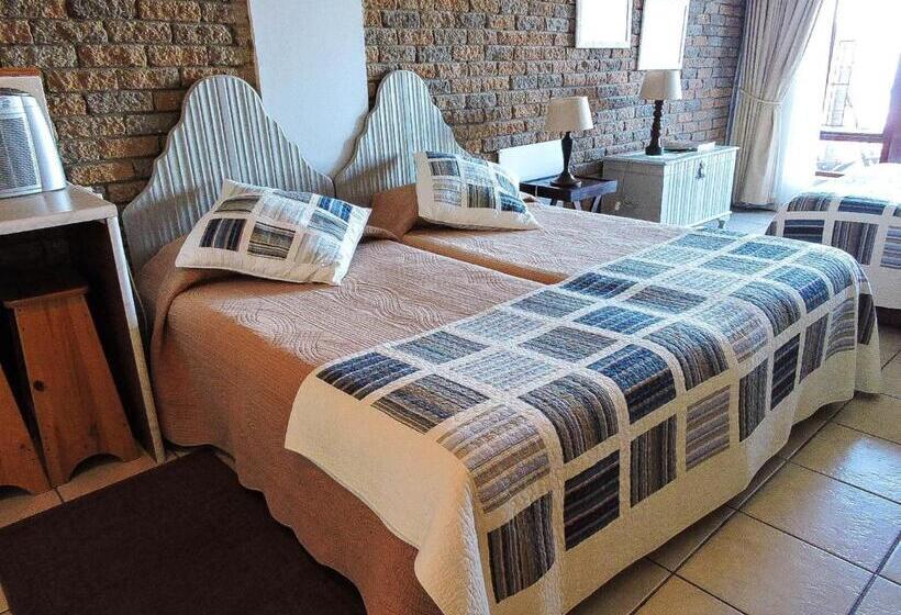 Студия Стандарт, Amzee Bokmakierie Guest House