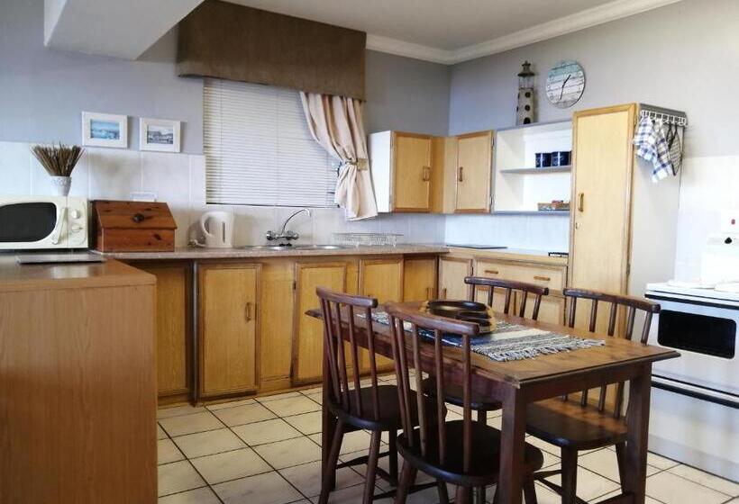 Дом 1 Спальня, Amzee Bokmakierie Guest House