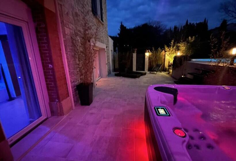 1间卧室的房子, La Suite De Charme Du Mas De La Fontaine De Jonquier Avec Spa Privatif