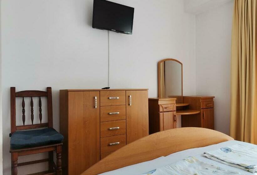 Люкс с Террасой, Guest Rooms Melsambria